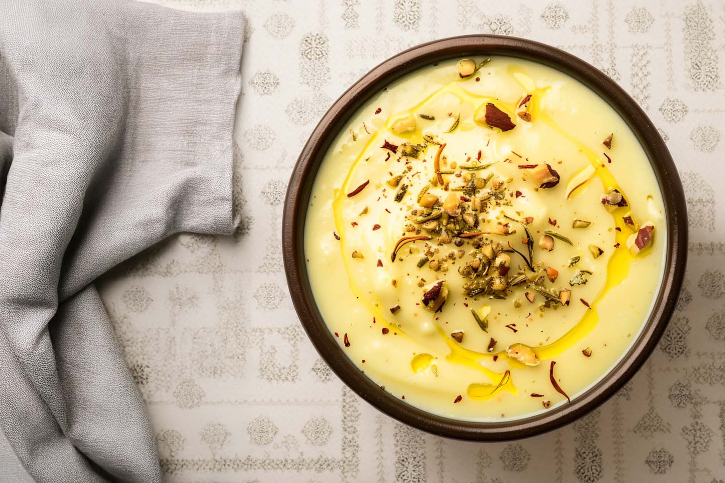 Creamy Cauliflower Saffron Soup for Cozy Winter Nights